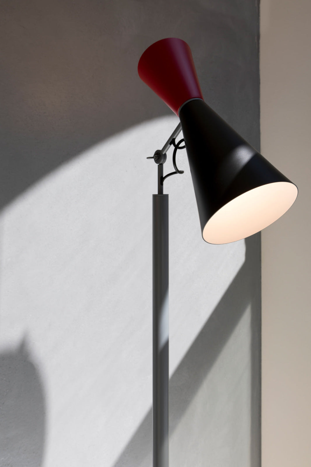 PARLIAMENT RED Whitewash / Grey Floor Lamp
