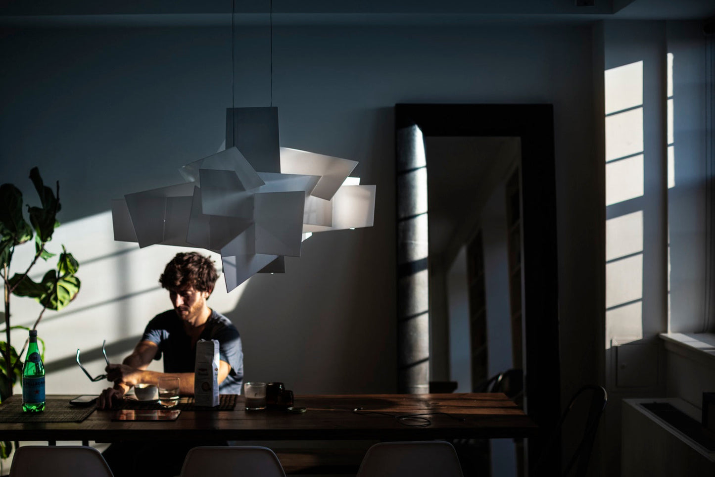 BIG BANG White Suspension Lamp