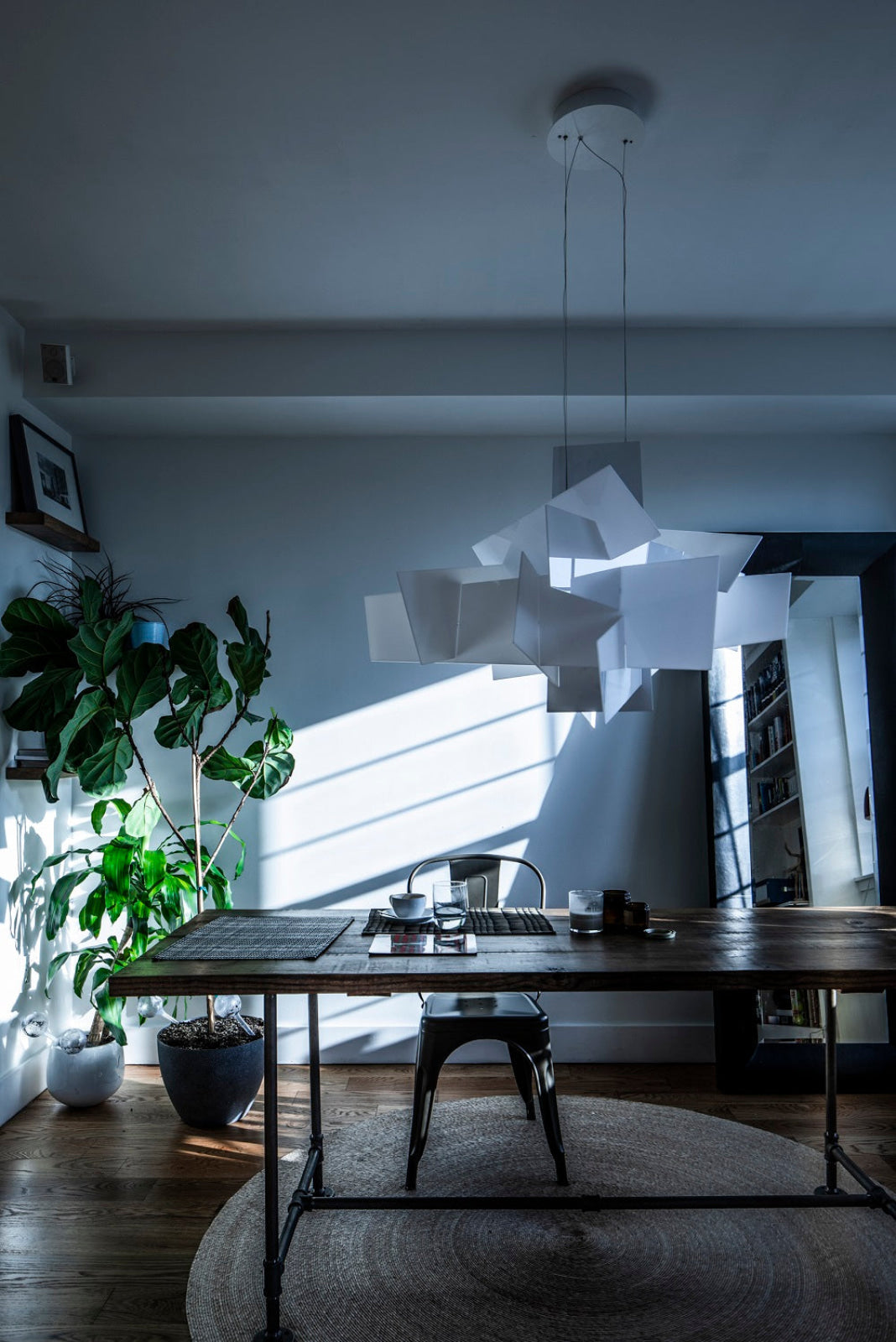 BIG BANG White Suspension Lamp