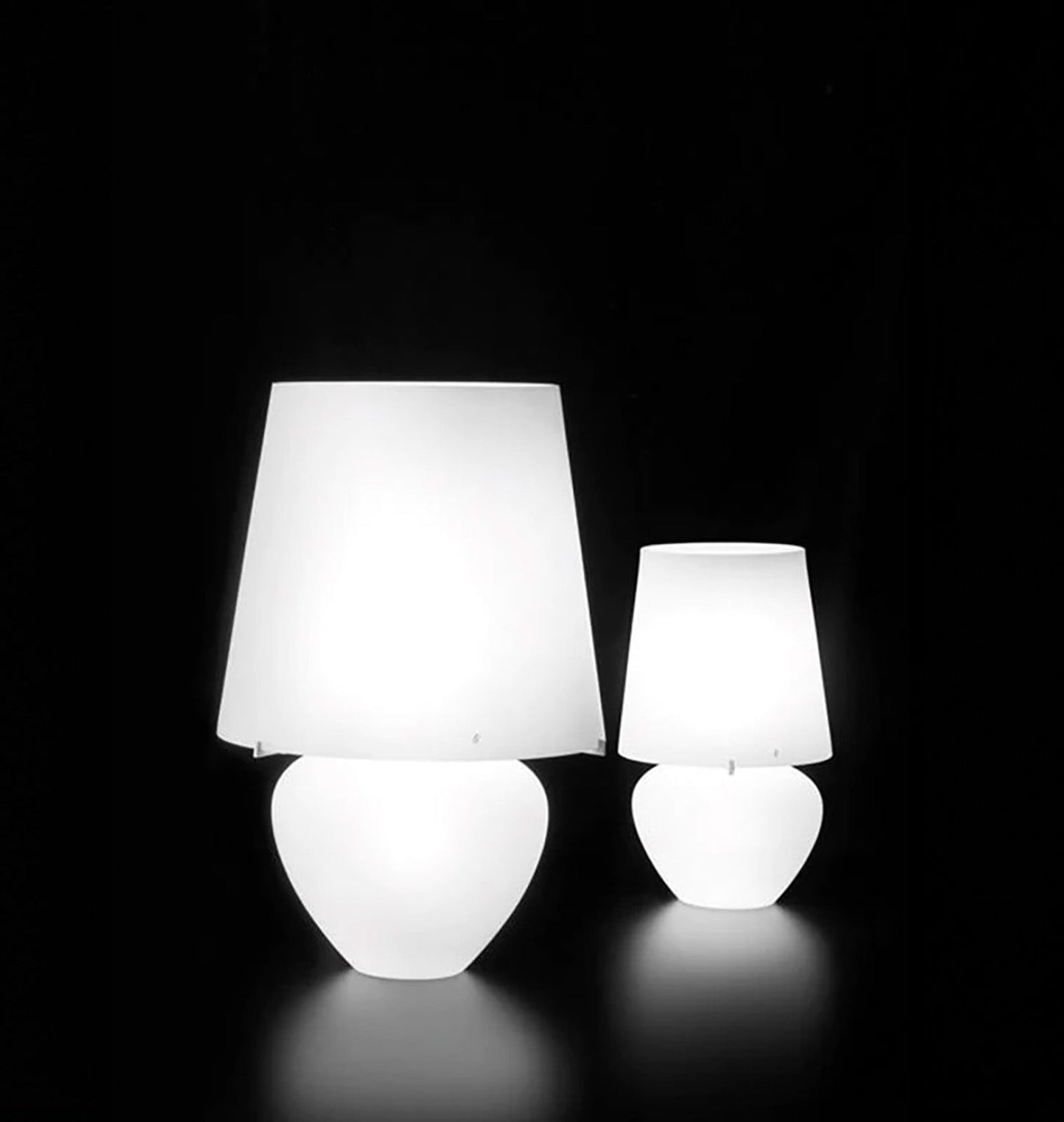 NAXOSLT33 BC BC/ST Glossy White Table Lamp