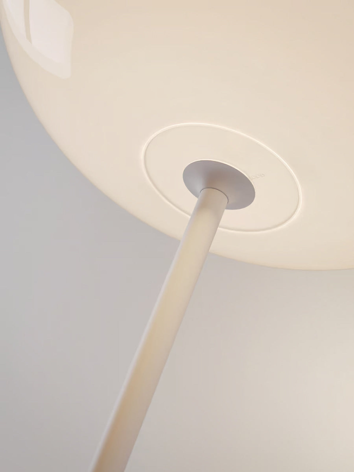 VOLUM SHORT 42 White Floor Lamp