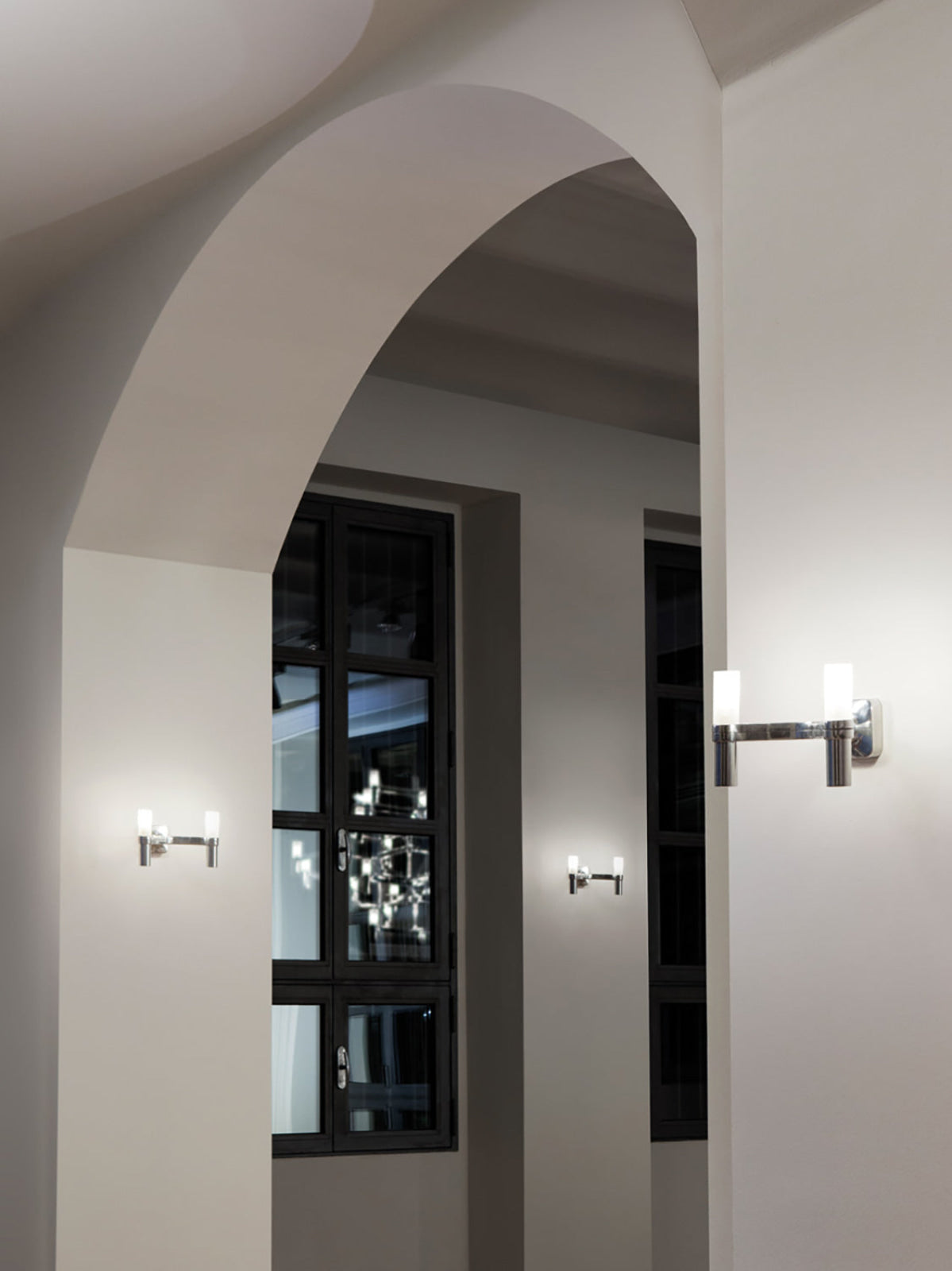 CROWN WALL Wall Lamp