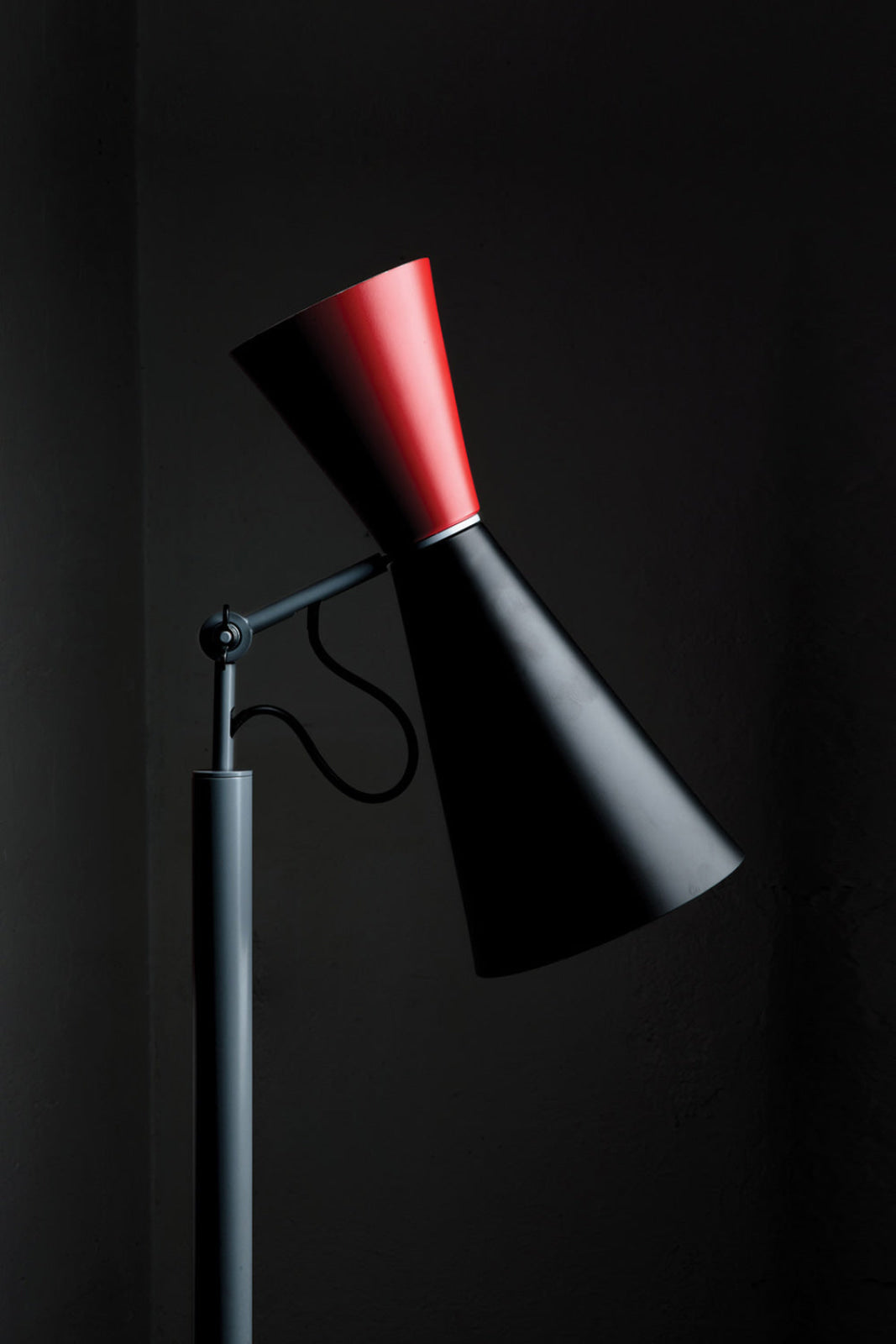 PARLIAMENT RED Whitewash / Grey Floor Lamp