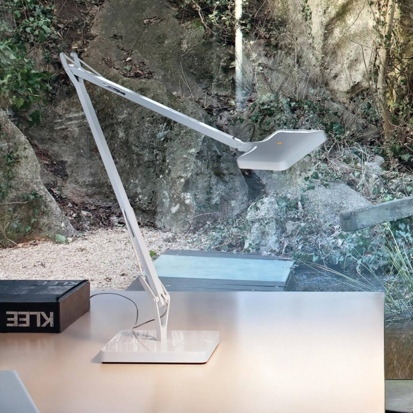 KELVIN EDGE BASE WHITE