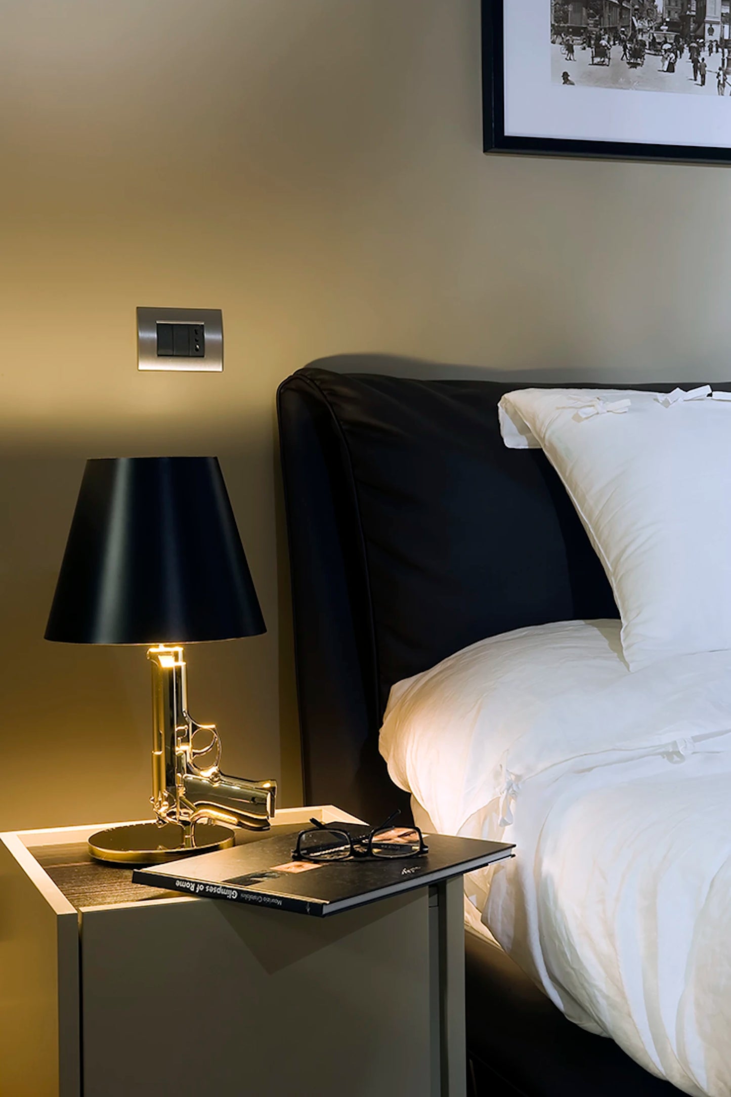 GUNS BEDSIDE