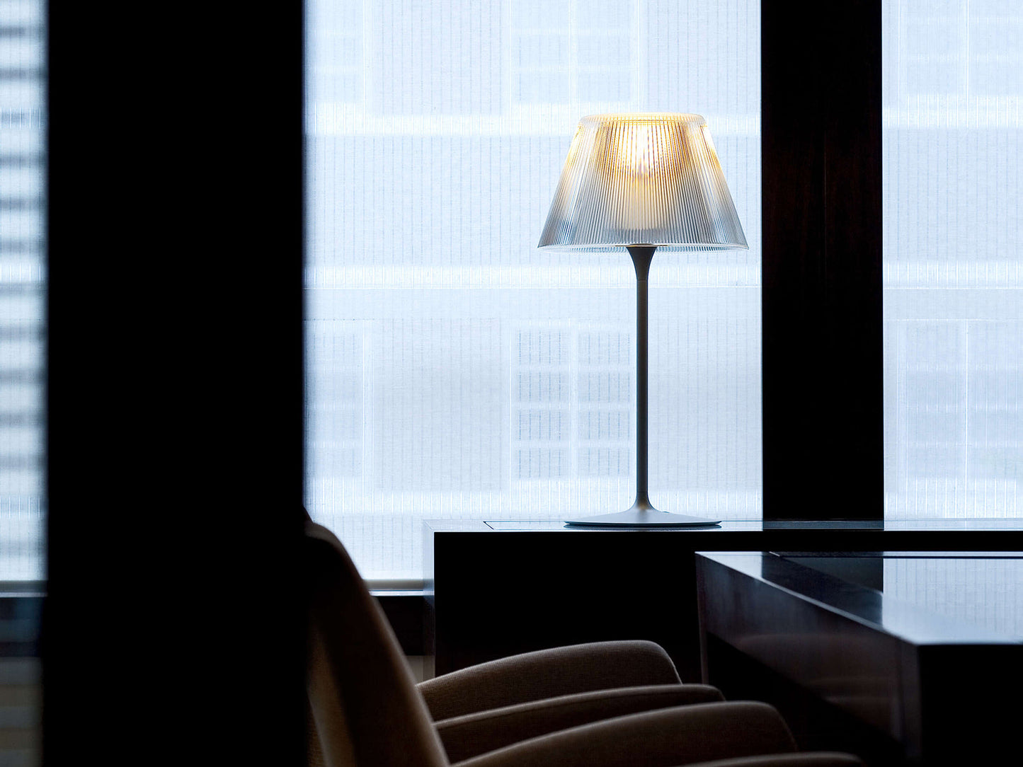 ROMEO MOON TABLE 1 Glass Table Lamp