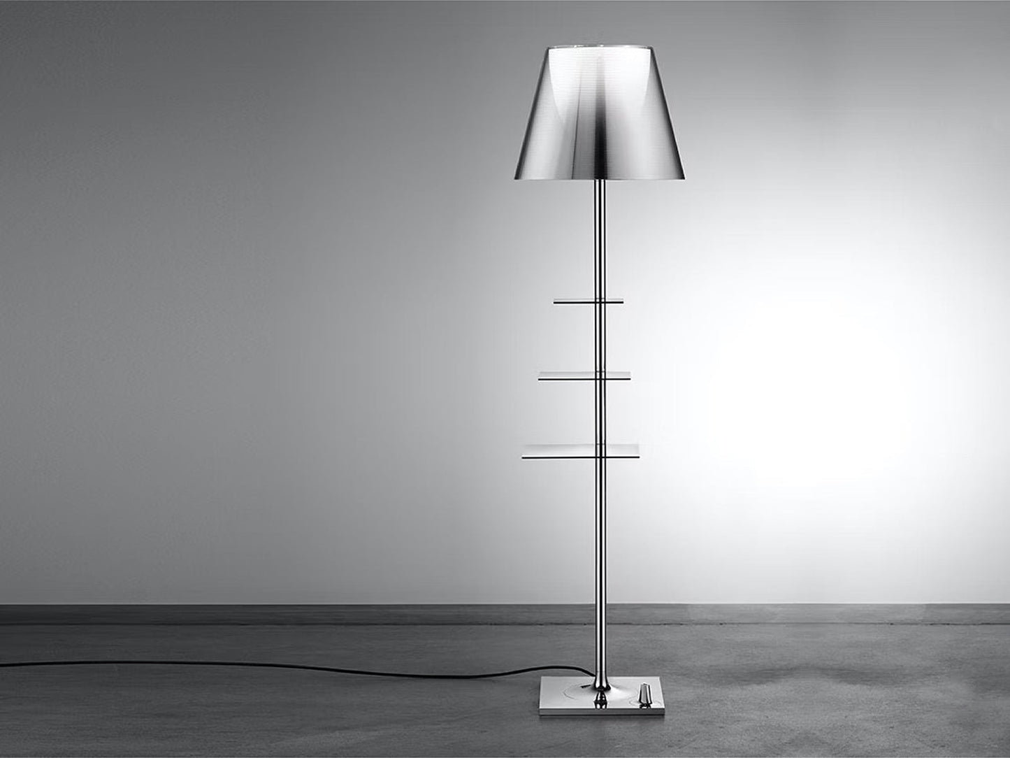 BIBLIOTHEQUE SILVER Silver Floor Lamp
