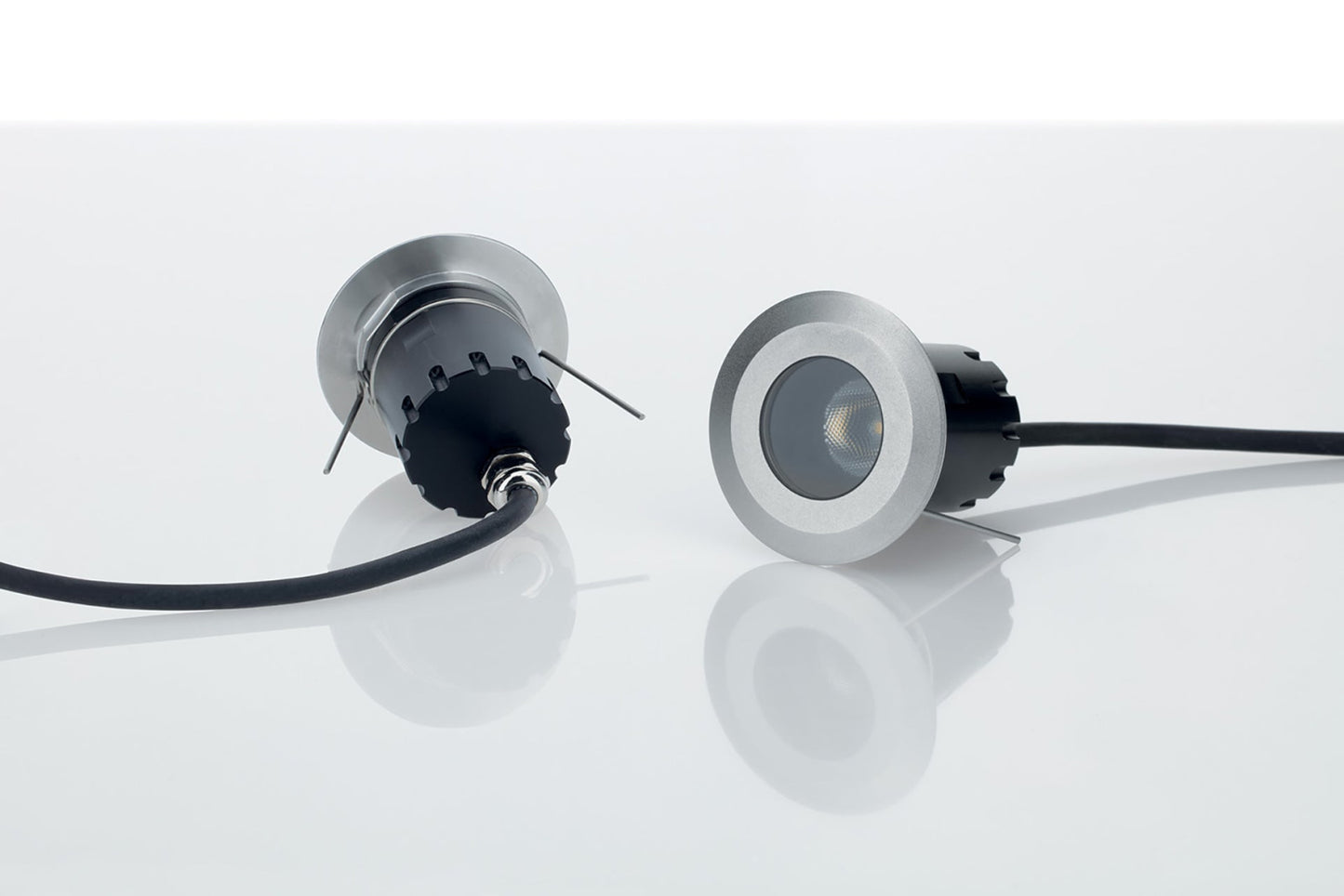 INC 50 Satin Grey Exterior Ground recess Lamp